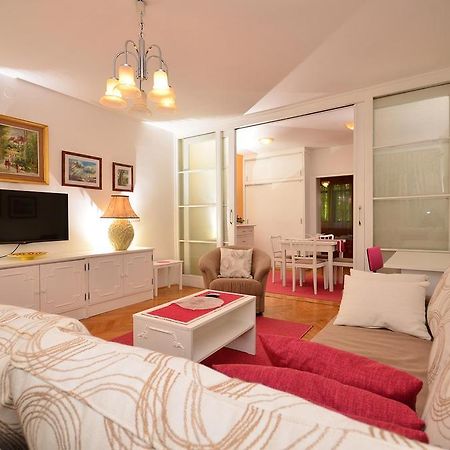 Apartment Cvetje Zagreb Bilik gambar