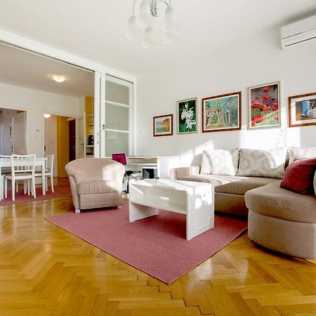 Apartment Cvetje Zagreb Luaran gambar
